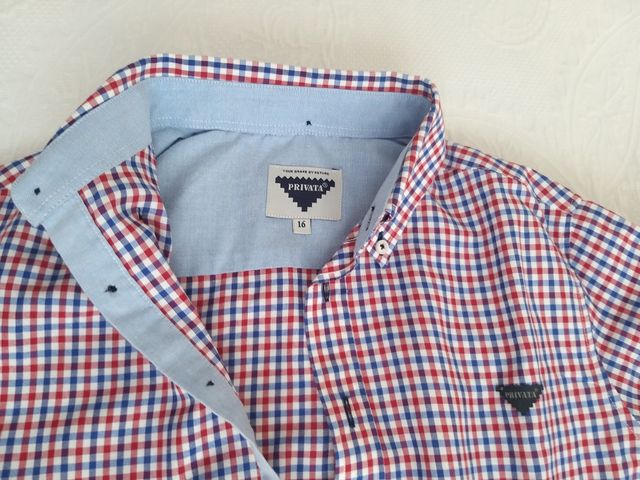 Camisa PRIVATA talla 16, como nueva. 