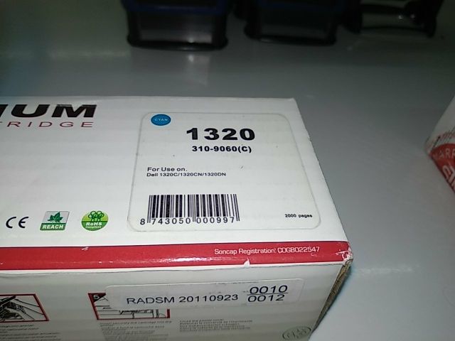 Cartuchos tinta color Cyan y Magenta.
