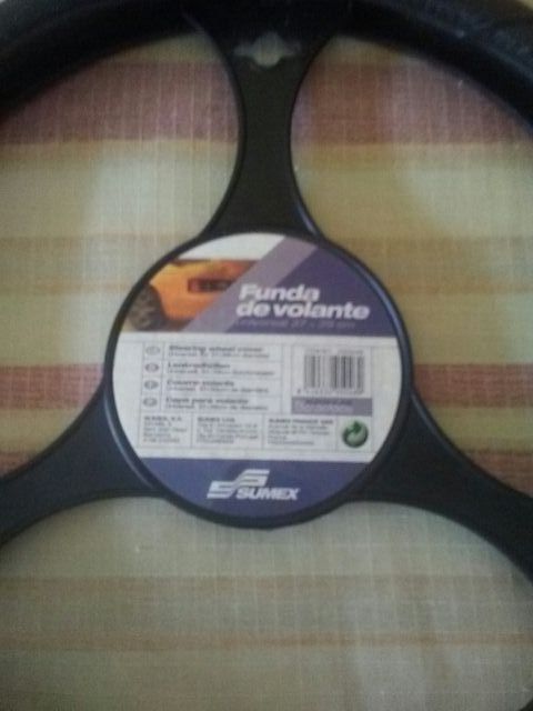 FUNDA VOLANTE NUEVA ..