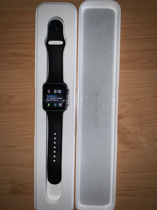 Apple Watch 42mm + regalo correas y protectores de segunda mano por 170 EUR  en Guadalajara en WALLAPOP