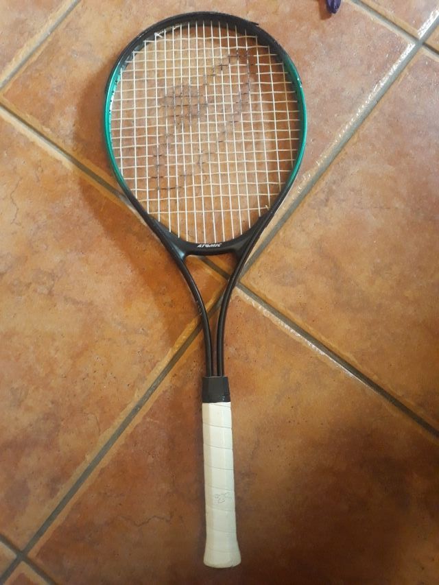 Raqueta de Tenis Atomic