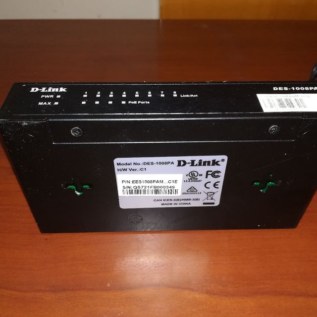 Interruttore D-Link DES-1008PA