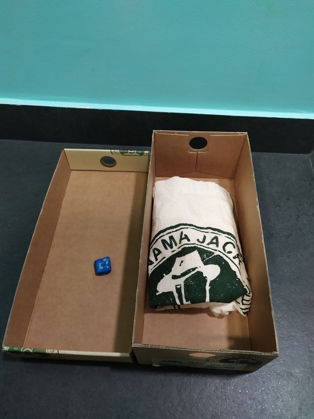 Caja vacía+Bolsa/"Panamá Jack"