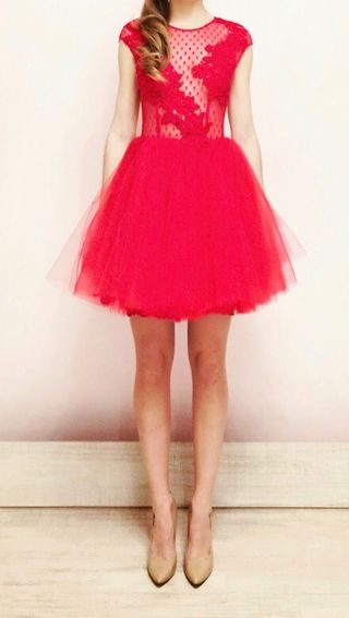 Vestido fiesta Rojo Alicia Rueda de segunda mano por 200 EUR en Santander  en WALLAPOP