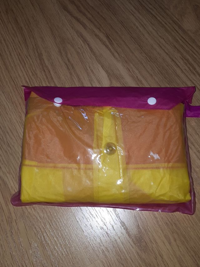 chubasquero tarta de fresa