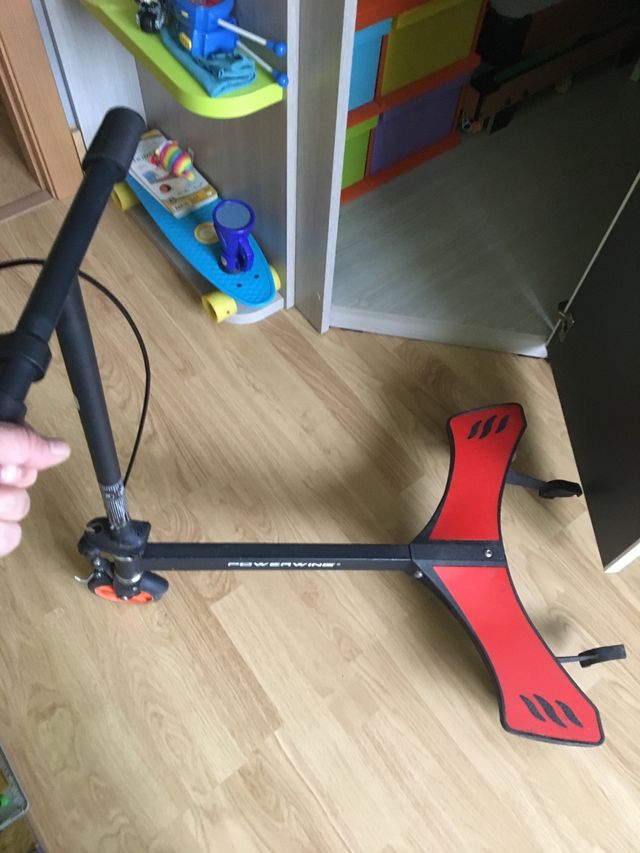 Patinete para deslizarse con freno