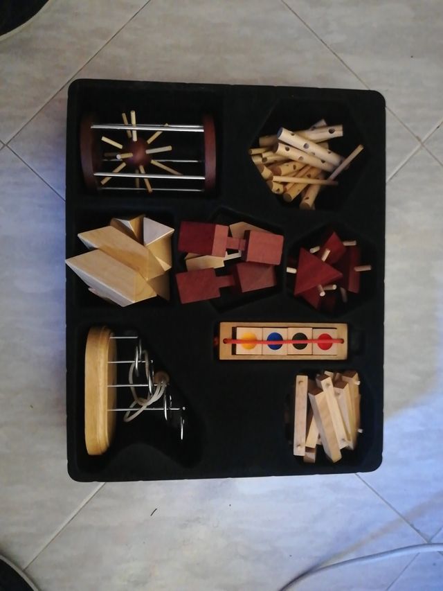 Juego de Mesa Puzzles IQ Lógica