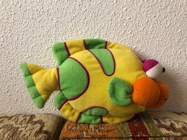 Pez de peluche