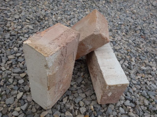 Ladrillo refractario REF_LAD003 de segunda mano en La Pobla de Farnals