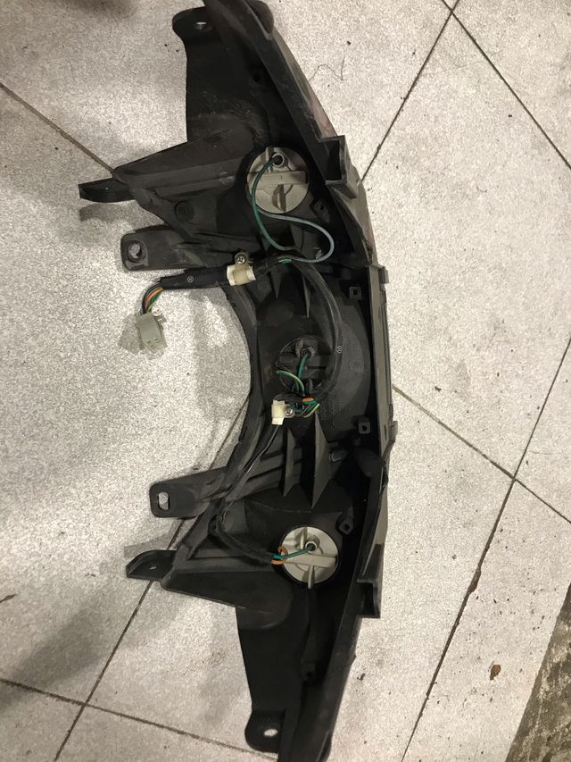 Faro trasero Lead 110