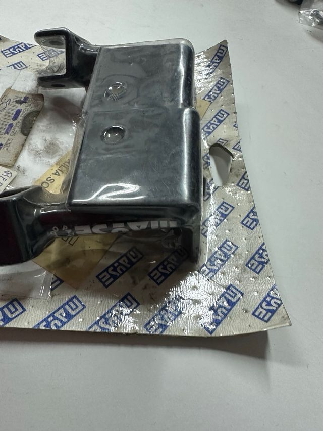 Estriberas traseras aprilia sonic