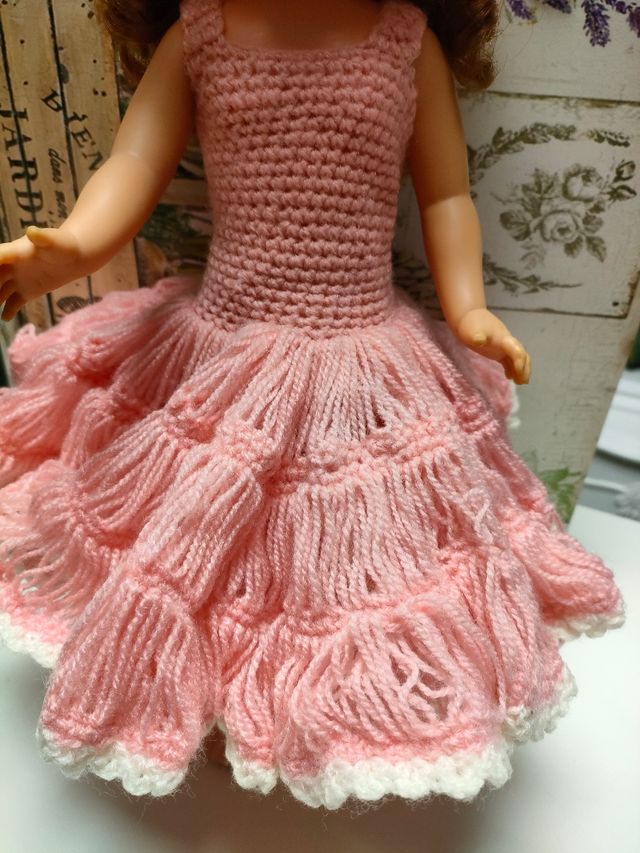 VESTIDO DE LANA HECHO A MANO PARA NANCY