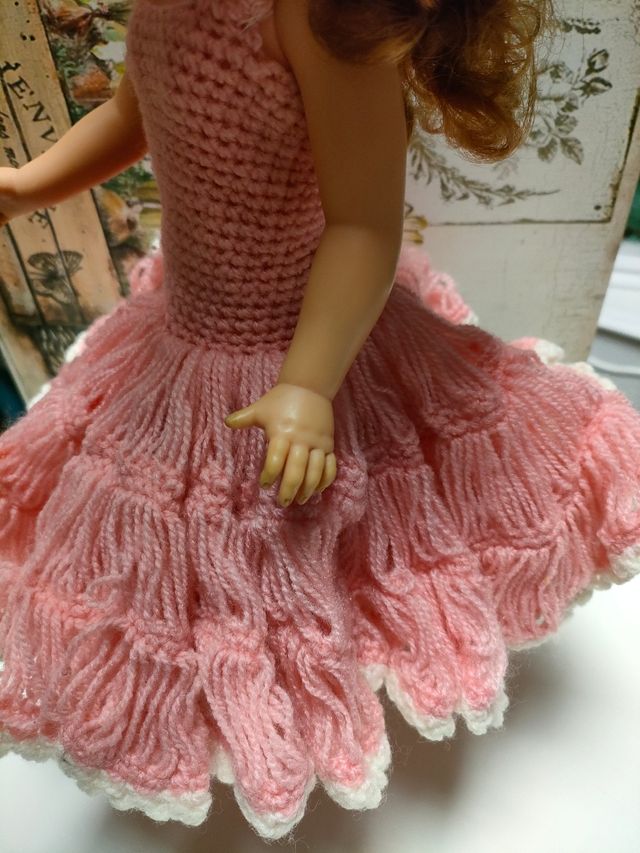 VESTIDO DE LANA HECHO A MANO PARA NANCY