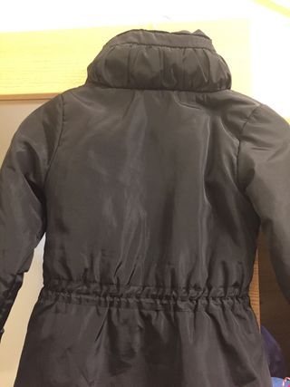 Abrigo Desigual 9 10 de segunda mano por 18,5 € en Bilbao en Abrigo Desigual 9 10 de segunda mano por 18,5 € en Bilbao en