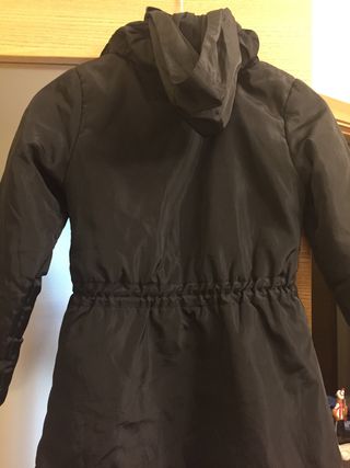 Abrigo Desigual 9 10 de segunda mano por 18,5 € en Bilbao en Abrigo Desigual 9 10 de segunda mano por 18,5 € en Bilbao en