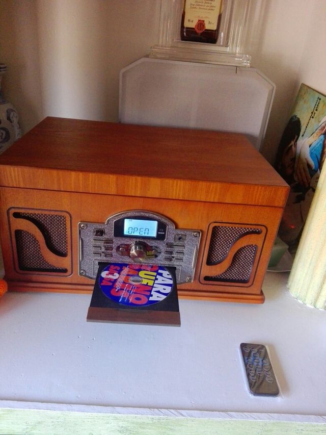 Equipo de música compacto disco compac casetes USB