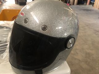 Casco Bell Bullitt Flake Plata Casco Bell Bullitt Flake Plata