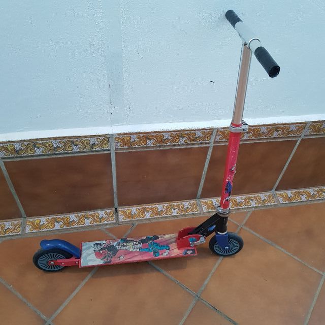 PATINETE DE 2 RUEDAS