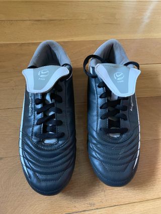 botas de futbol kipsta