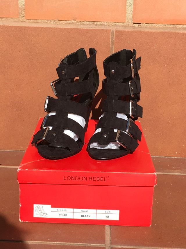 Sandalias cuña London Rebel sin estrenar