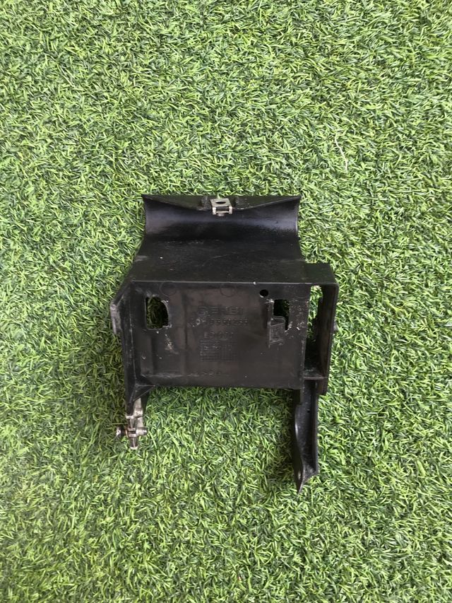 Sujeta batería DERBI GPR /APRILIA RS