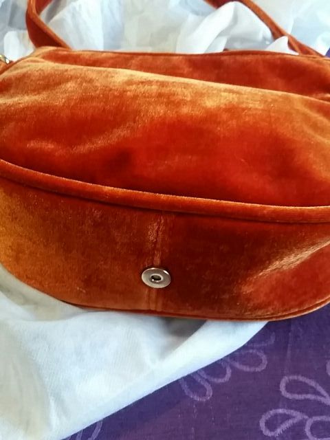 BOLSO NARANJA d TERCIOPELO *KLING*