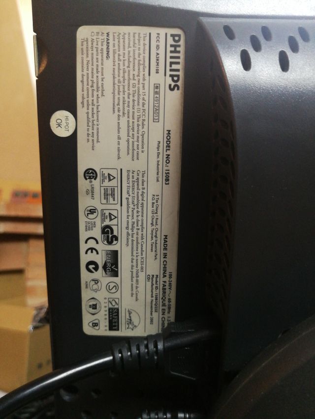 Monitor 15" Pivotante