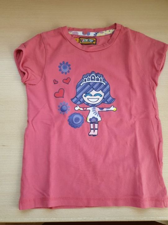 LOTE DE 7 camisetas talla TODO 4-5 años