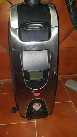 Aspiradora Lux Intelligence de segunda mano por 200 EUR en Miguel Esteban  en WALLAPOP