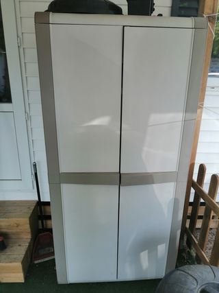 Armario resina de segunda mano en WALLAPOP