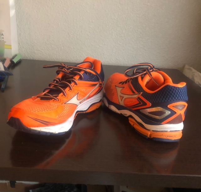 Scarpe da corsa Mizuno di alta gamma, usate ma in buone condizioni
