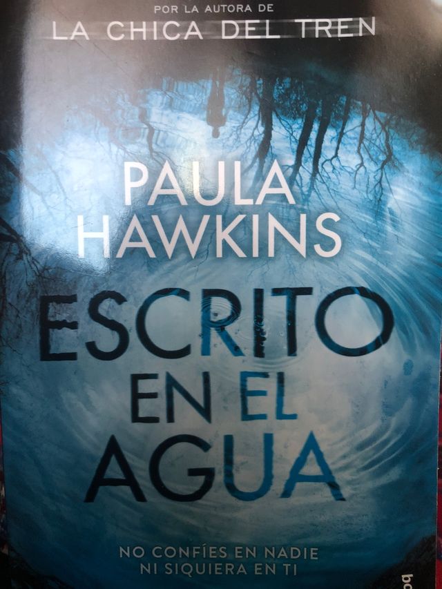 Libro escrito en el agua