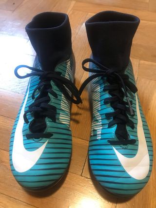 botas de futbol talla 35