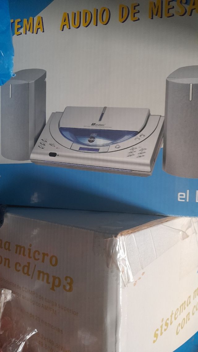 mini cadena de musica a estrenar nueva!!! Nevir