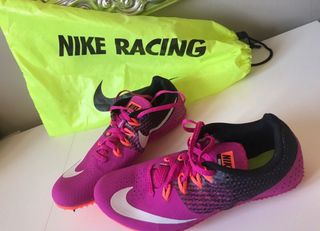 clavos atletismo nike