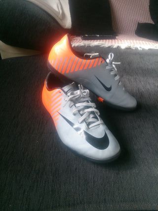botas de futbol microtacos