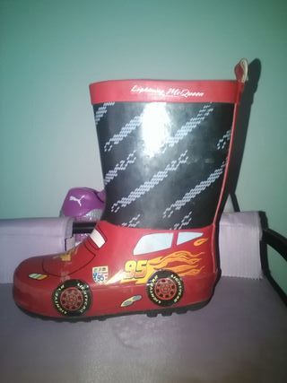 rayo mcqueen agua