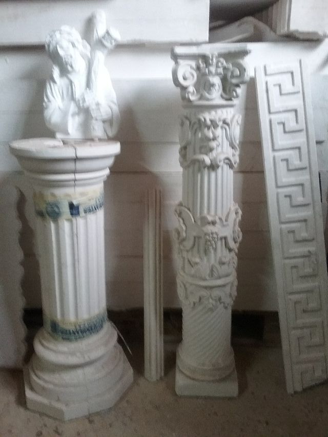 MOLDURAS Y PIEZAS DE ESCAYOLA 