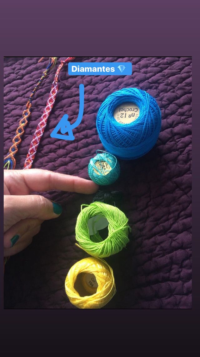 Bracciali in filo fatti a mano