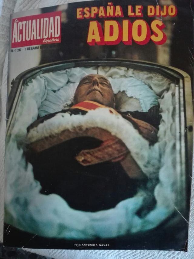 Periodicos muerte y entierro de Franco