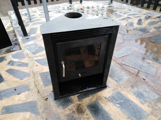 Chimenea de segunda mano por 170 € en Madrid en WALLAPOP