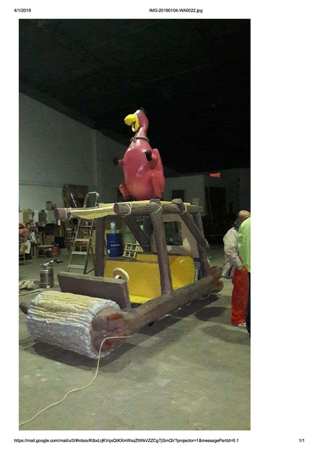 conjunto troncomovil y dino picapiedra