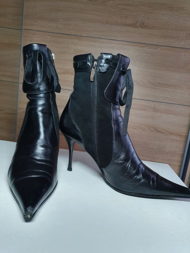 Botines de piel
