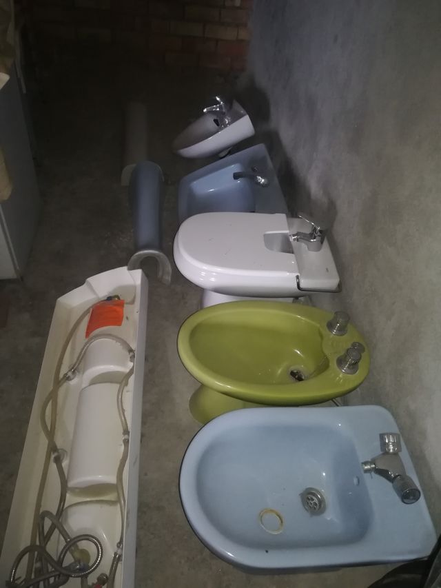 lavabos.. bidé... . idromasaje de ducha.