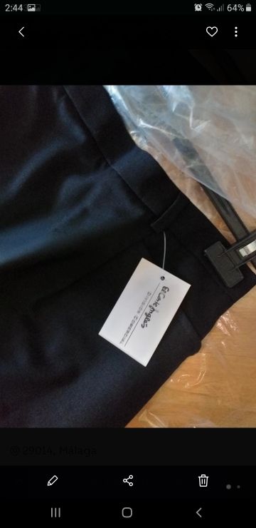 cama con canapés incorporado y luz de LED