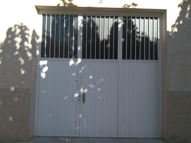 Puerta local o garaje de segunda mano por 400 € en Torrosella en WALLAPOP