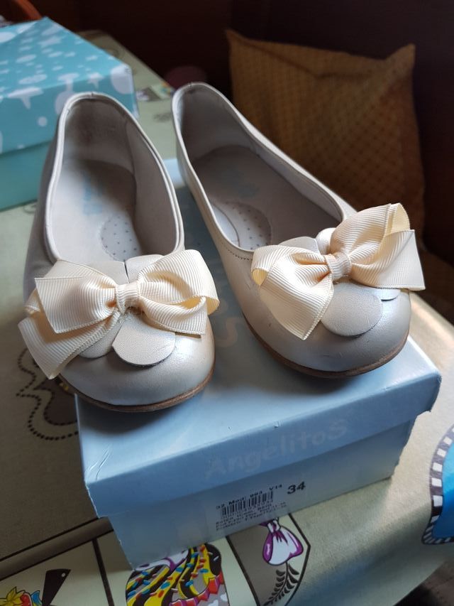 Merceditas de marca angelitos