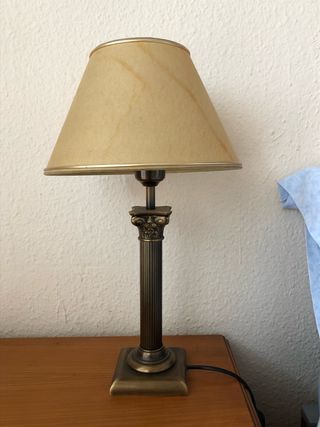 Lámpara de segunda mano por 15 € en Madrid en WALLAPOP Lámpara de mesa de segunda mano por 15 € en Madrid en WALLAPOP