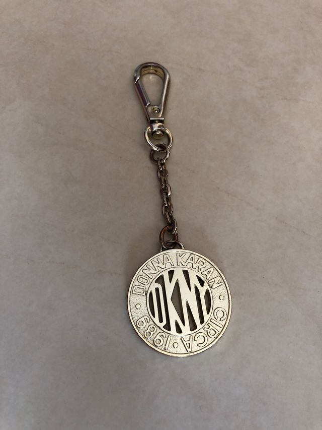 Porta-chaves DKNY