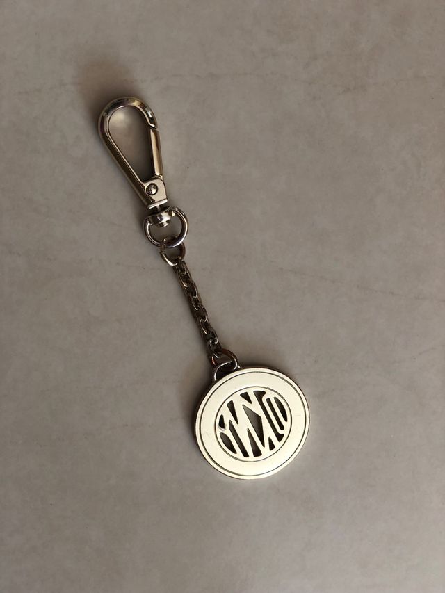 Porta-chaves DKNY